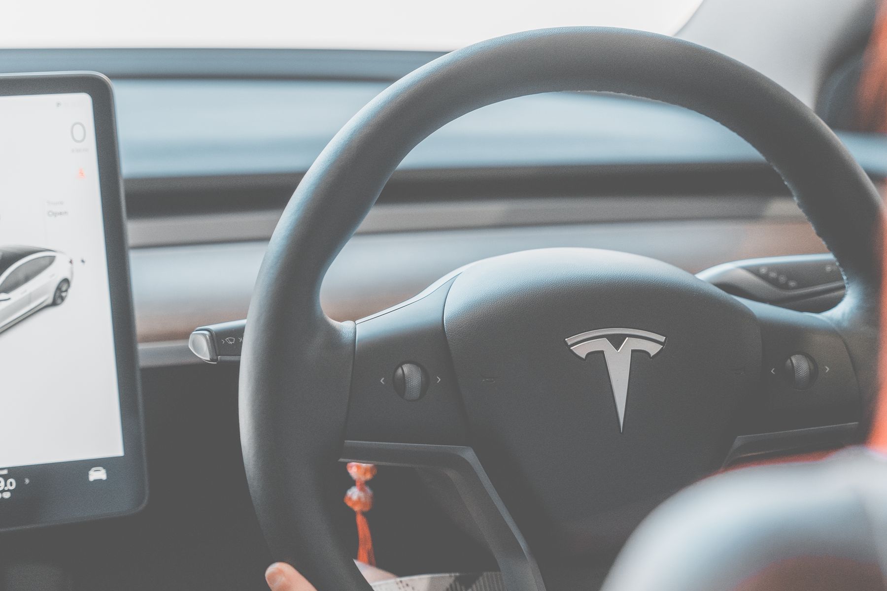 Tesla Model Y Problems by Model Year (2020–2026): Recalls, Complaints, What Owners Report